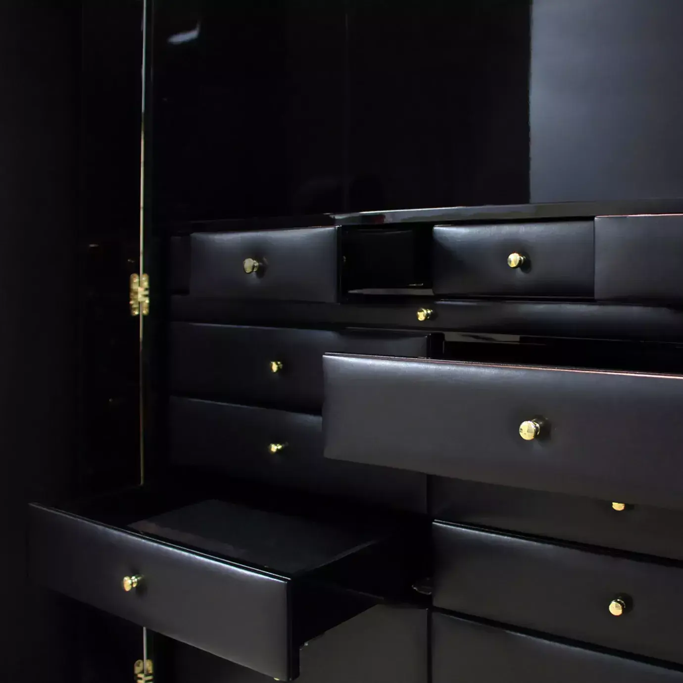Armoire Parisienne
