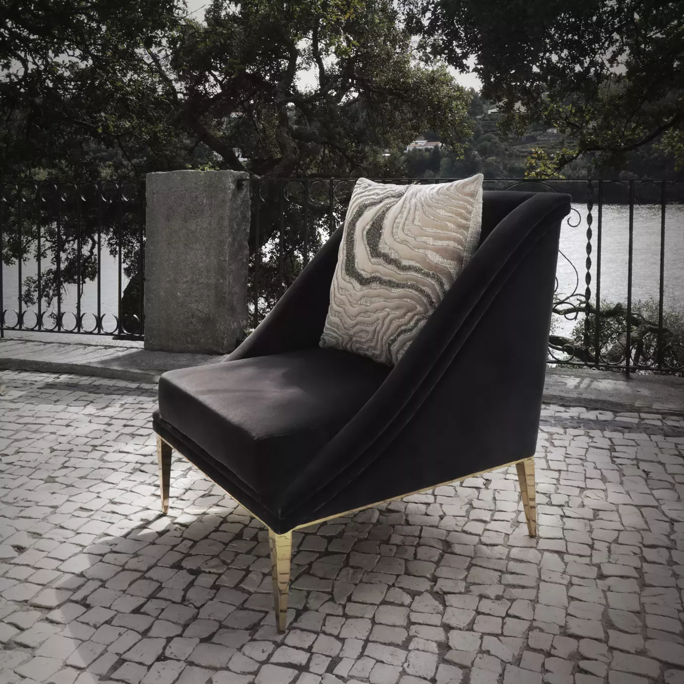 Chaise Geisha