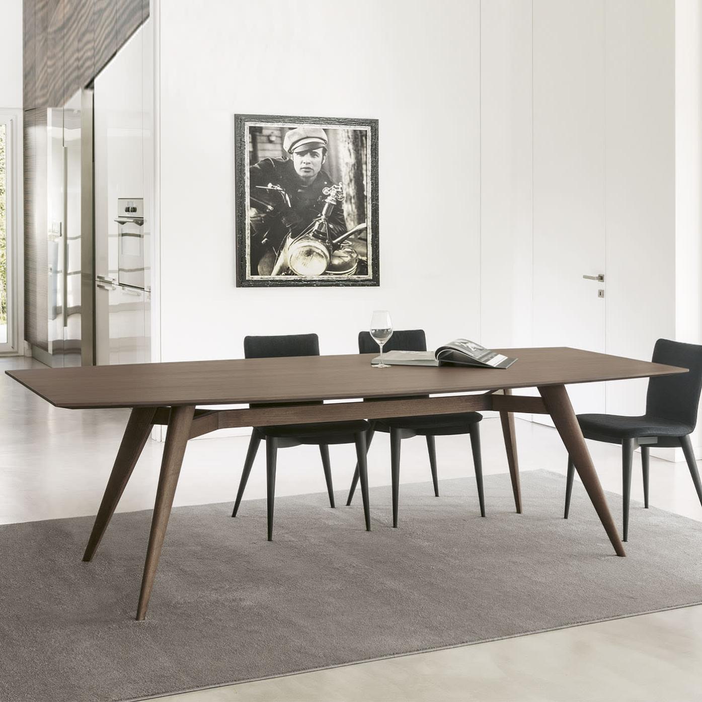 Table Novecento