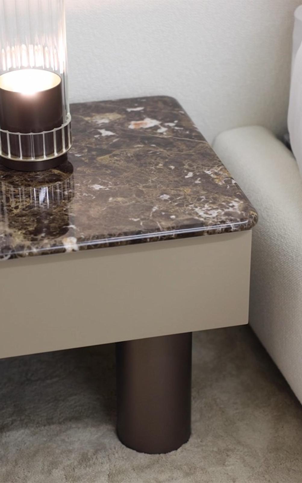 Table de chevet en marbre Bon Ton