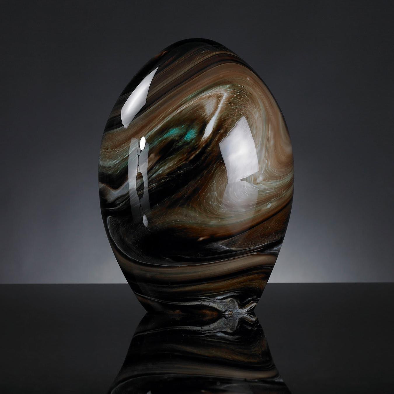 Œuf en cristal brun