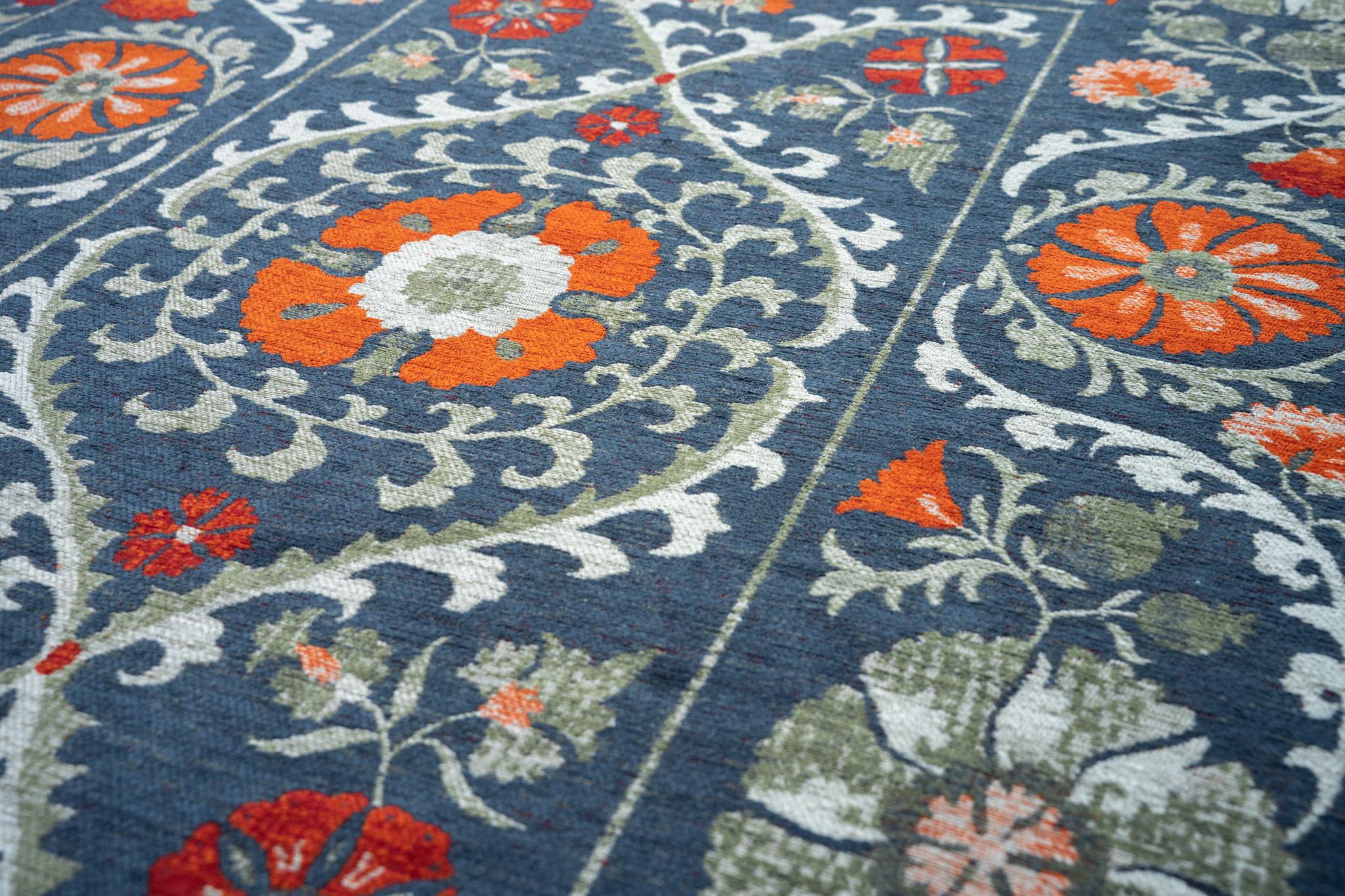Tapis Suzani «Nordique» 9730