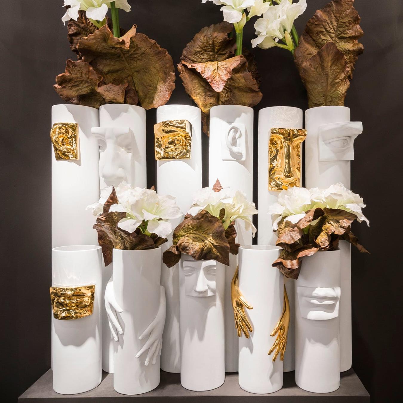 Vase bouche de David dorée
