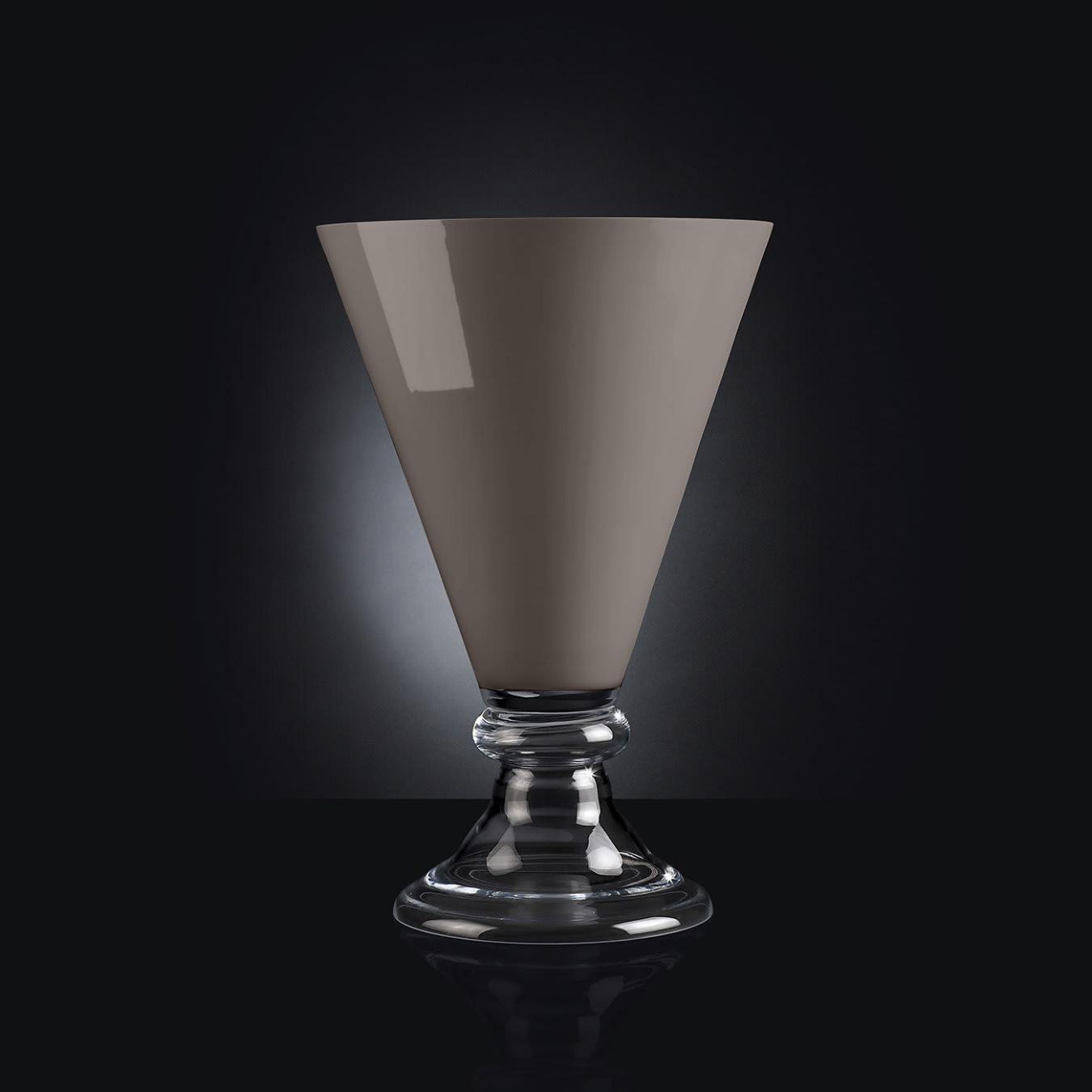 Vase New Romantic
