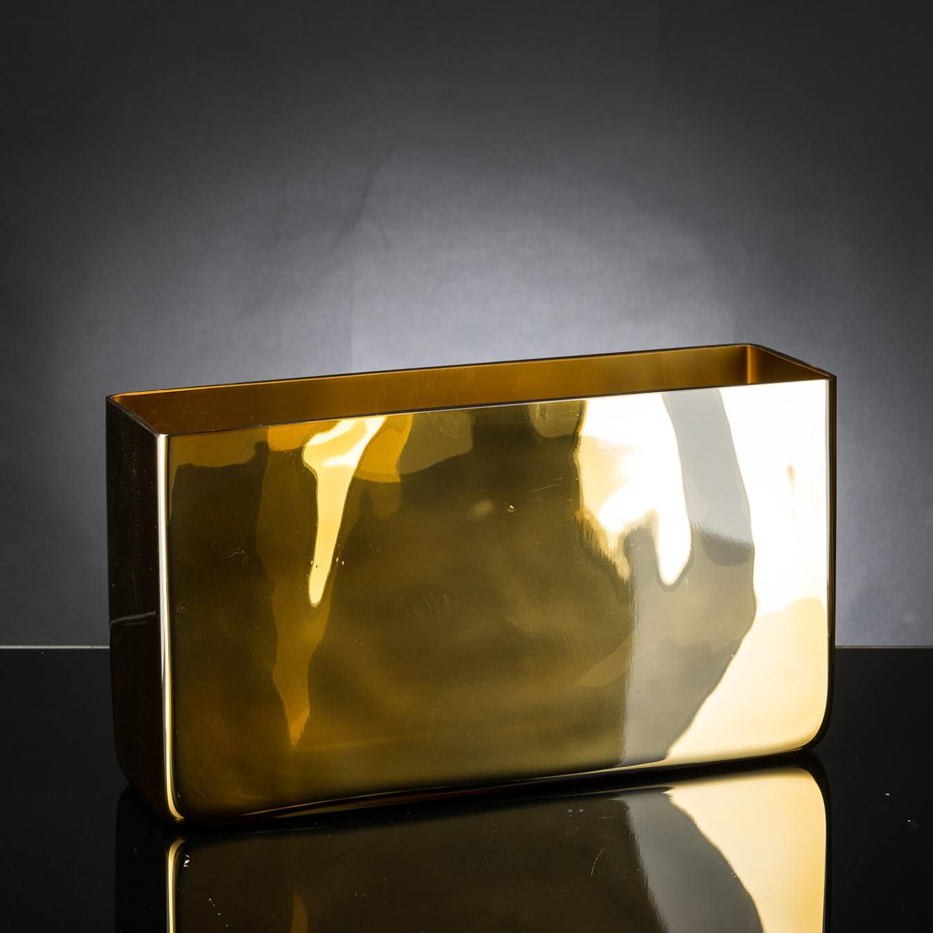 Vase Wallet