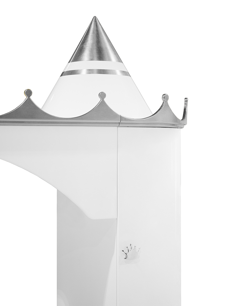 Lit Kings & Queens Castle