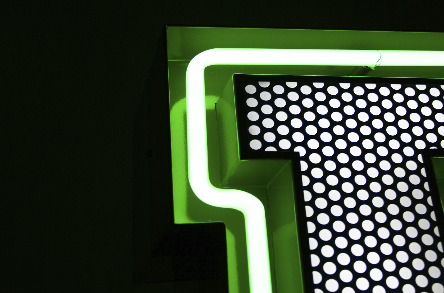 Lettre Lumineuse Timeless T