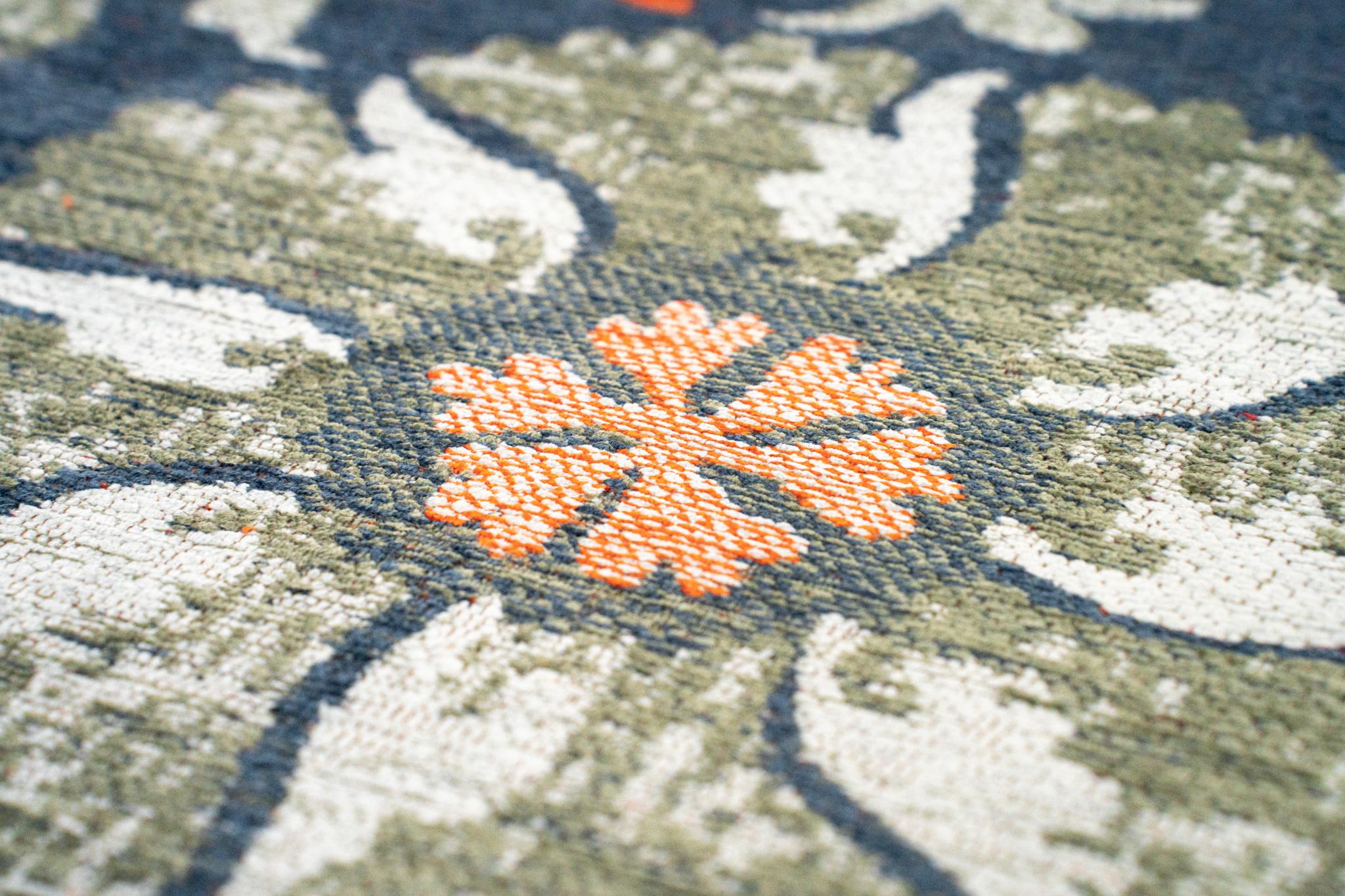 Tapis Suzani «Nordique» 9730
