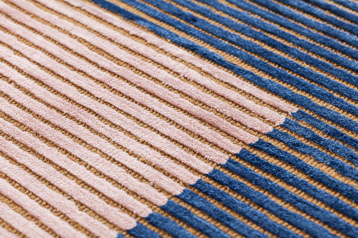 Tapis à Rayures en Viscose Tissé à la Main