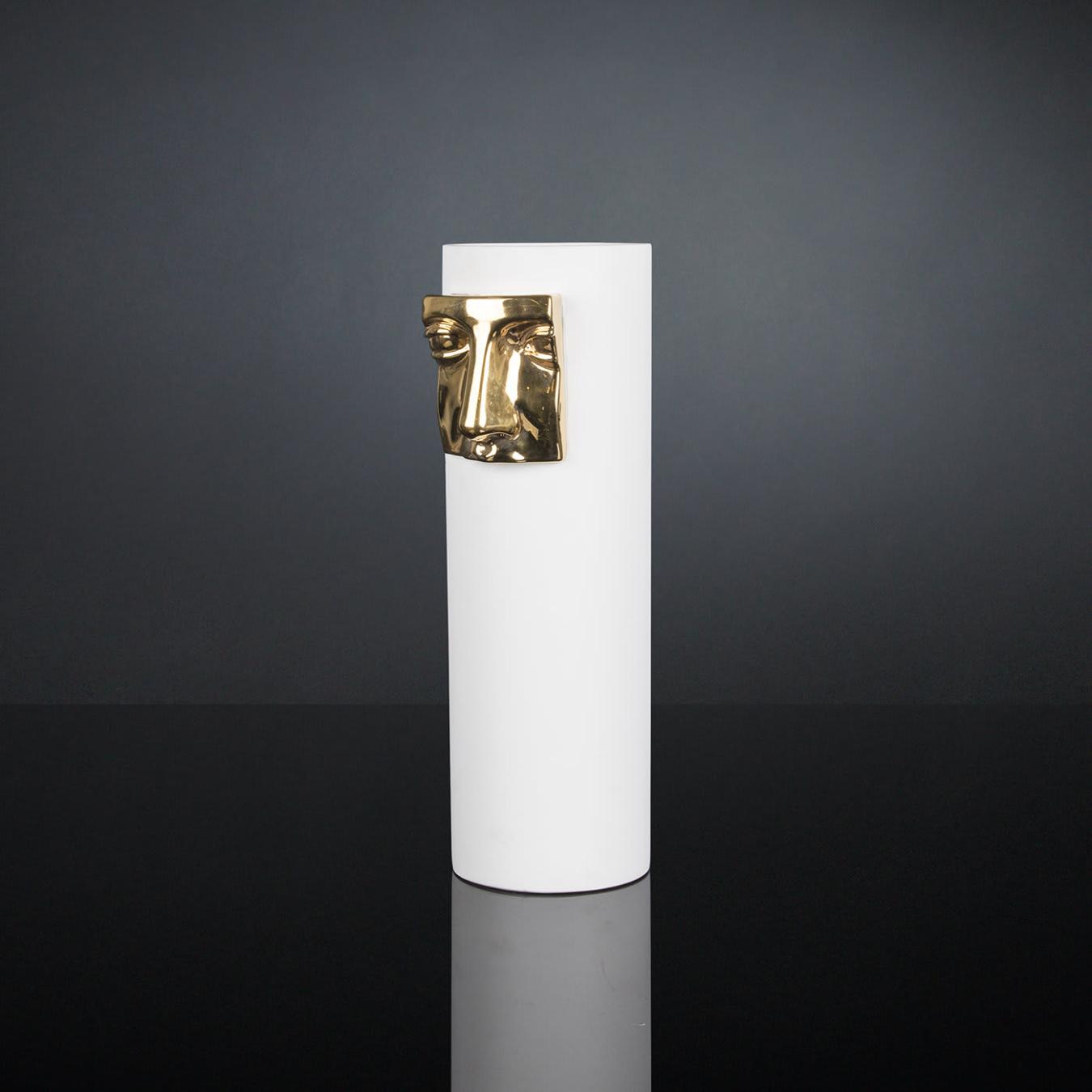 Vase nez Giunone