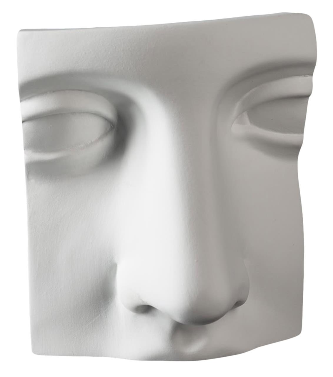 Sculpture Juno's Nose