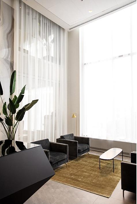 Tapis Uni Viscose Or