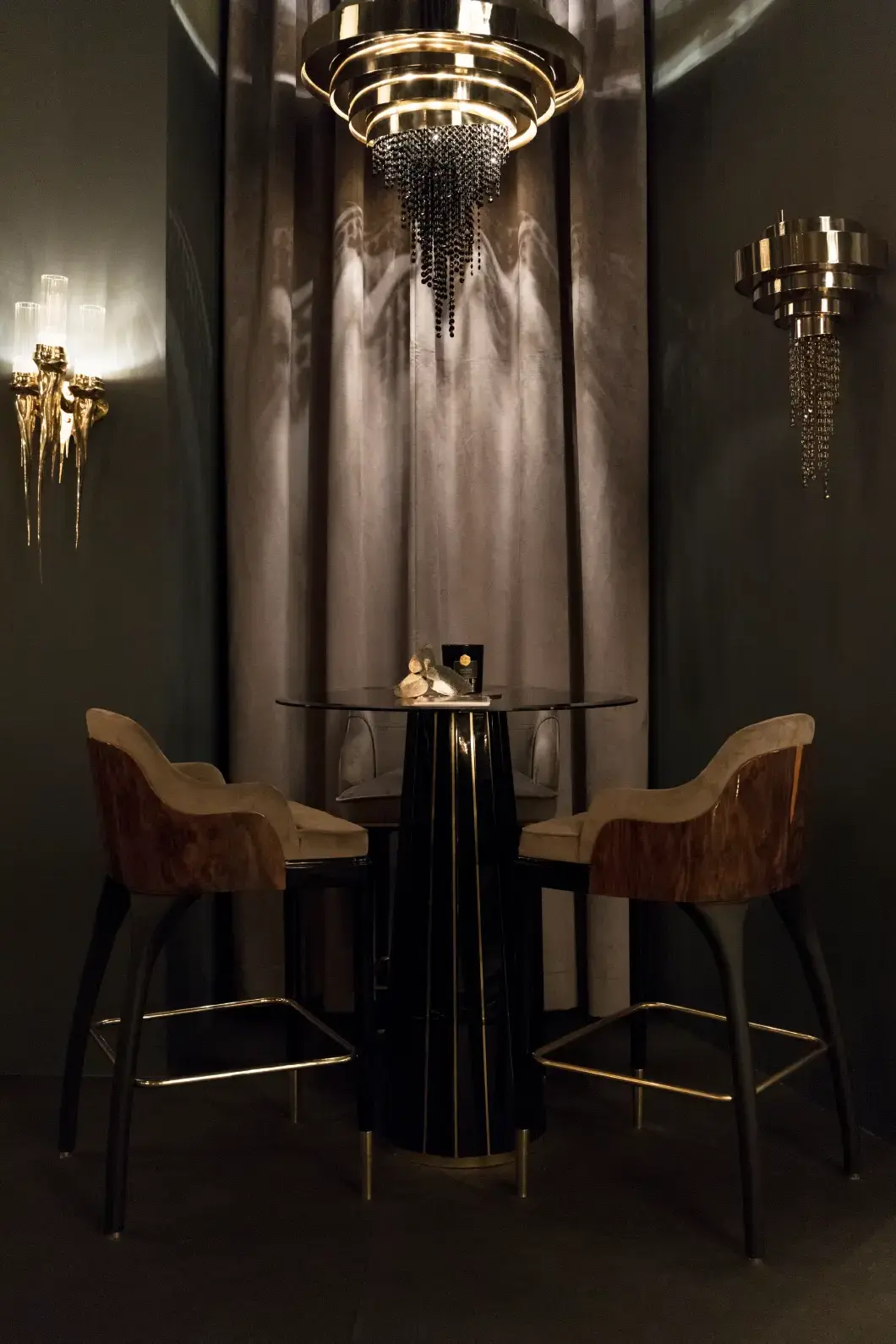 Table de Bar Darian - 1