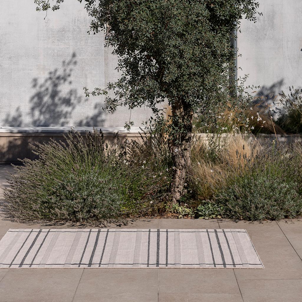 Tapis d’extérieur Zona Lignes Charbon