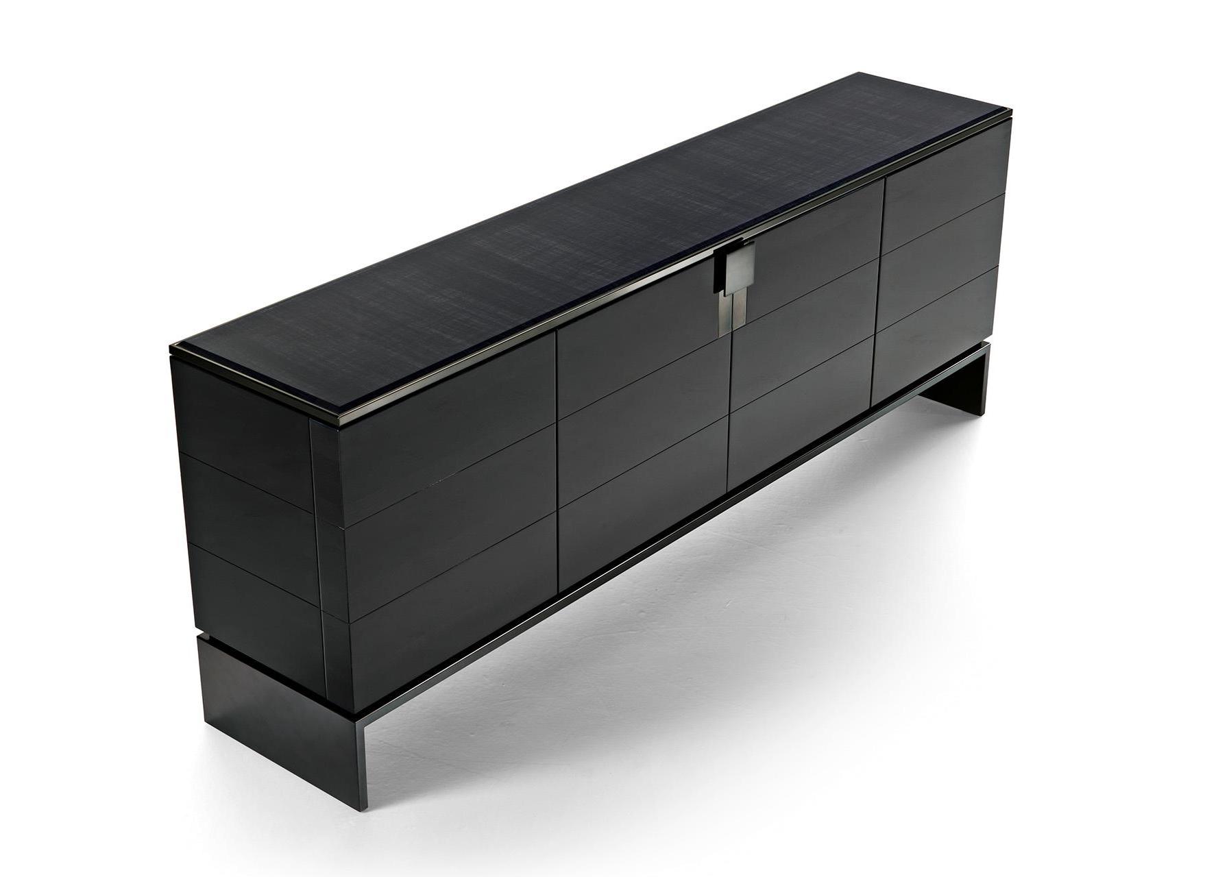 Buffet 240 Black & More