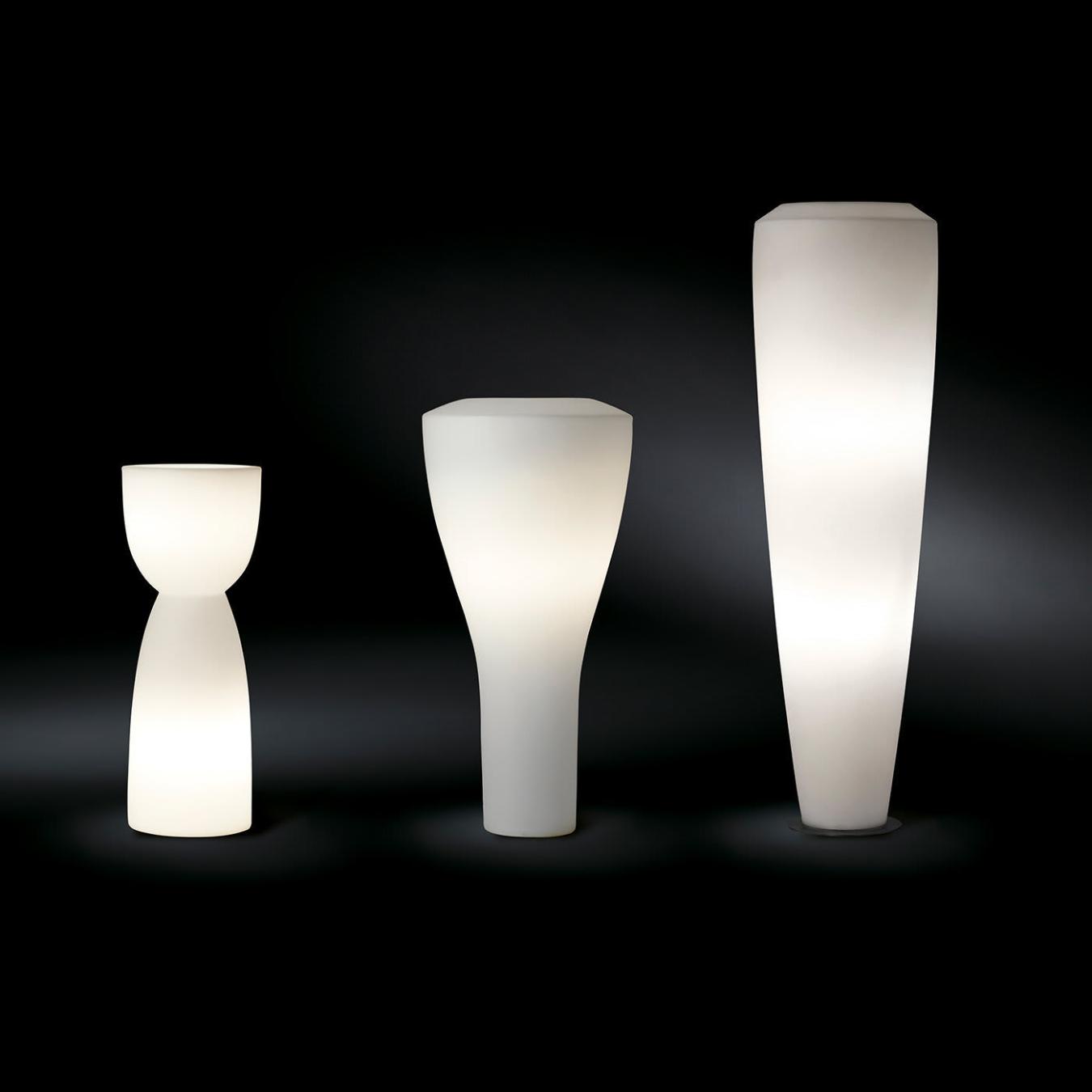 Grand lampadaire d'extérieur Obice