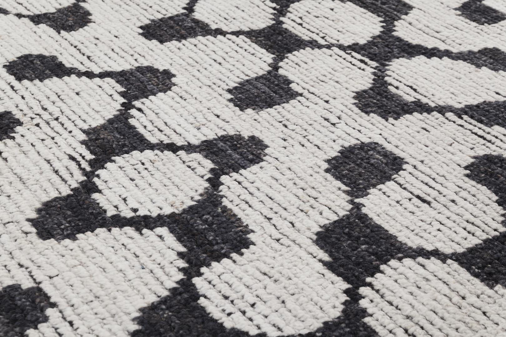 Tapis Noir & Blanc "Puzzle" Noué à la Main