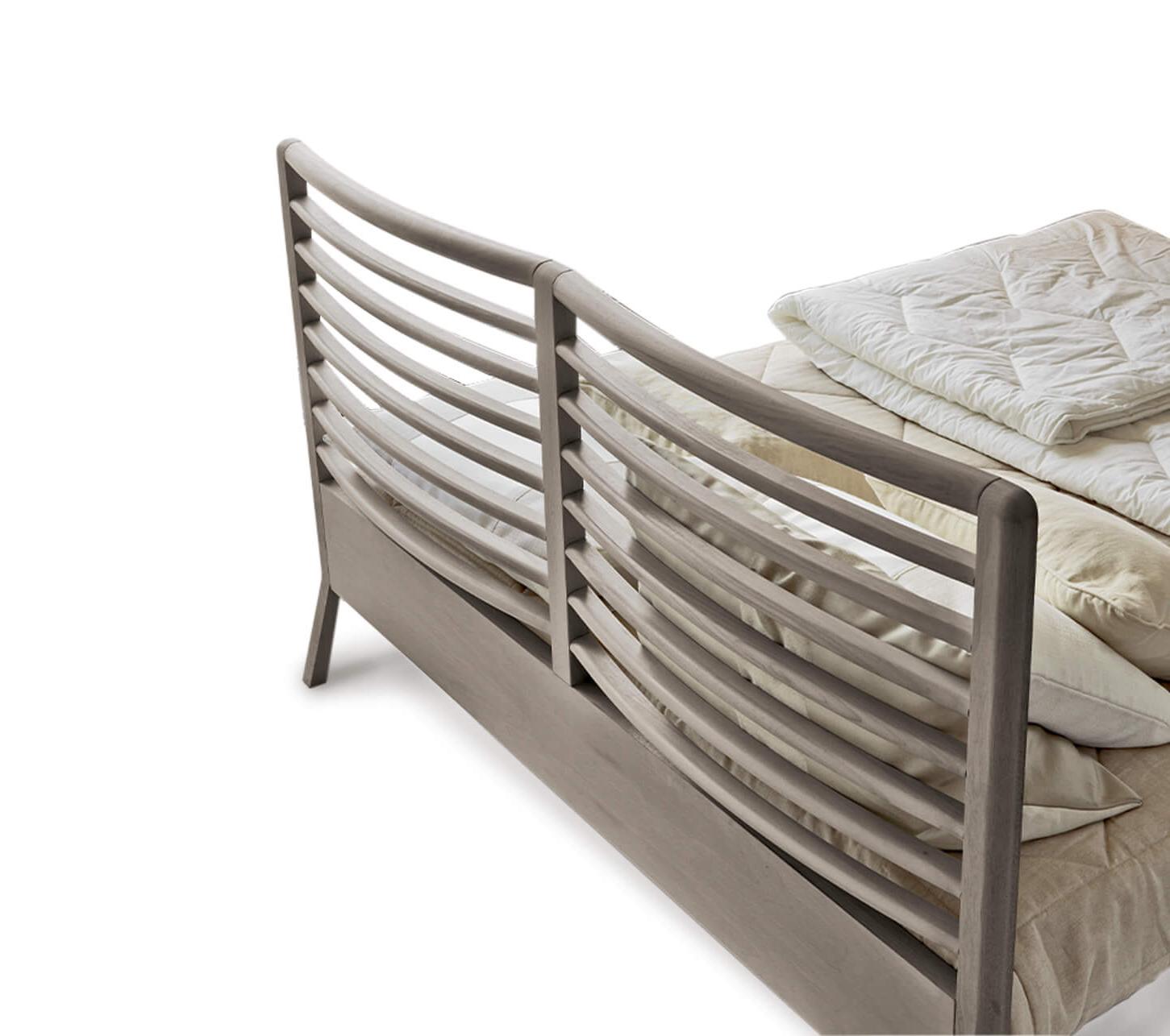 Lit Essentia Italien | Finition: Grey solid walnut