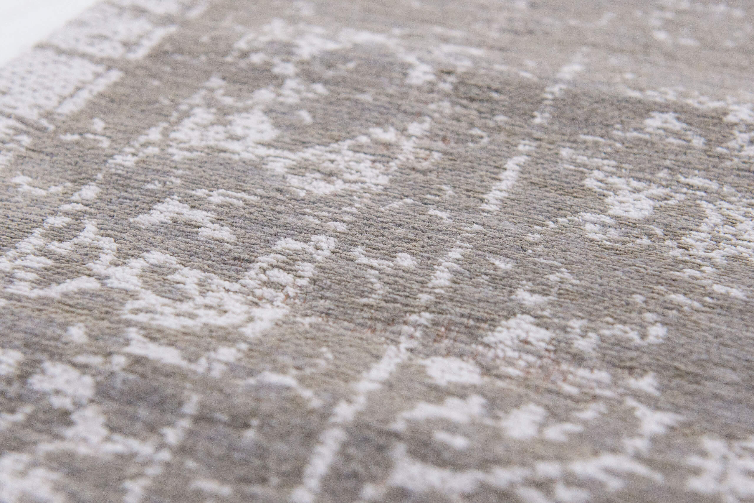 Tapis 8382 White Pepper