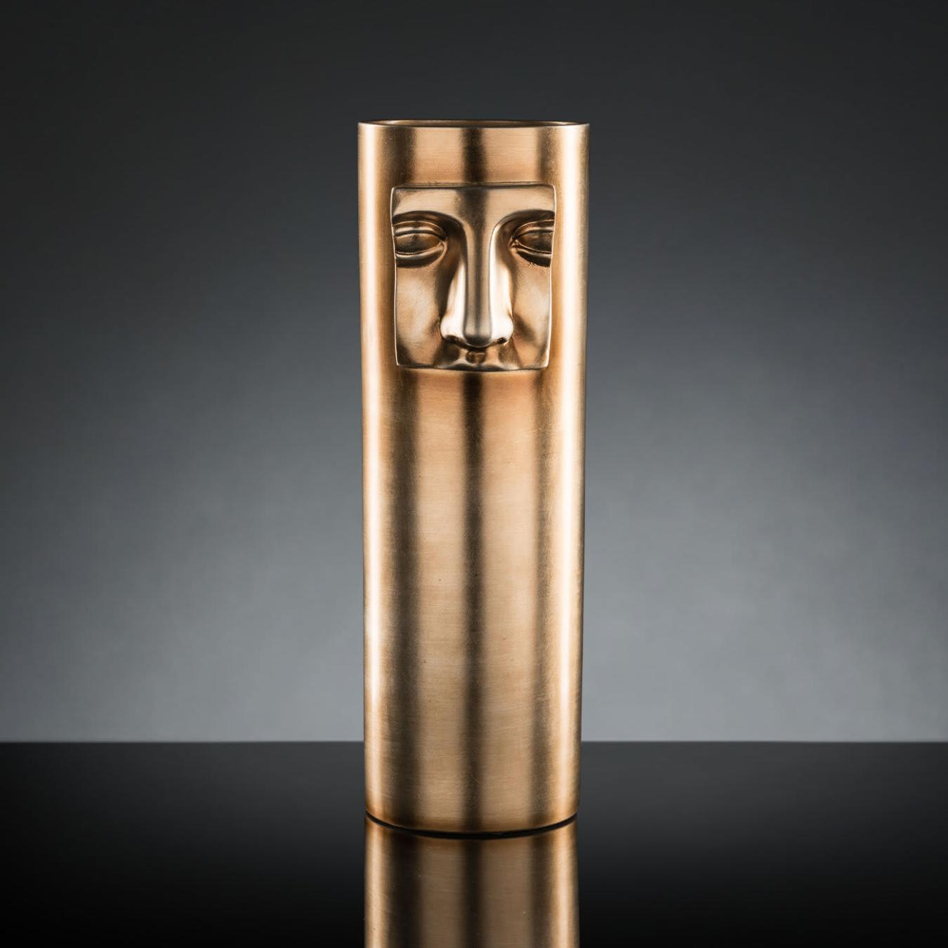 Vase nez Giunone