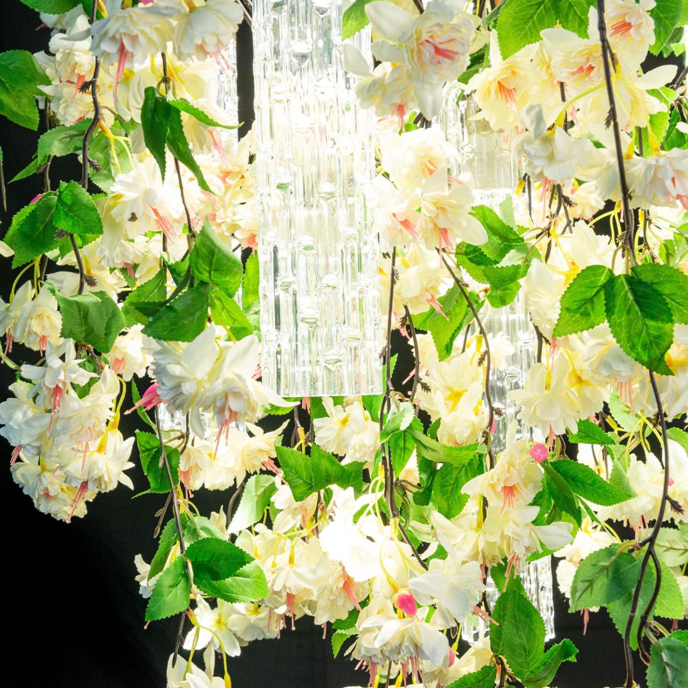 Grand lustre blanc en cascade White Cascade