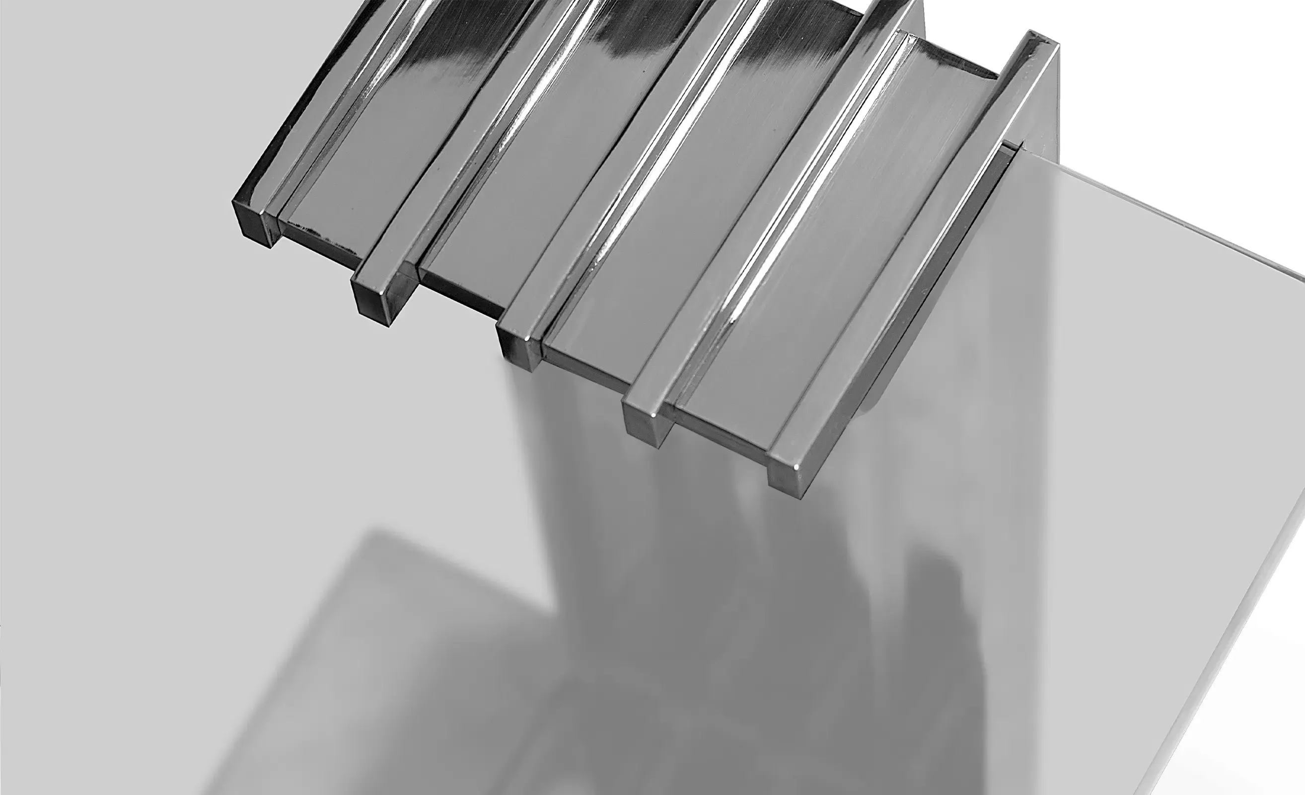 Table D’Appoint Grise Whirlwind