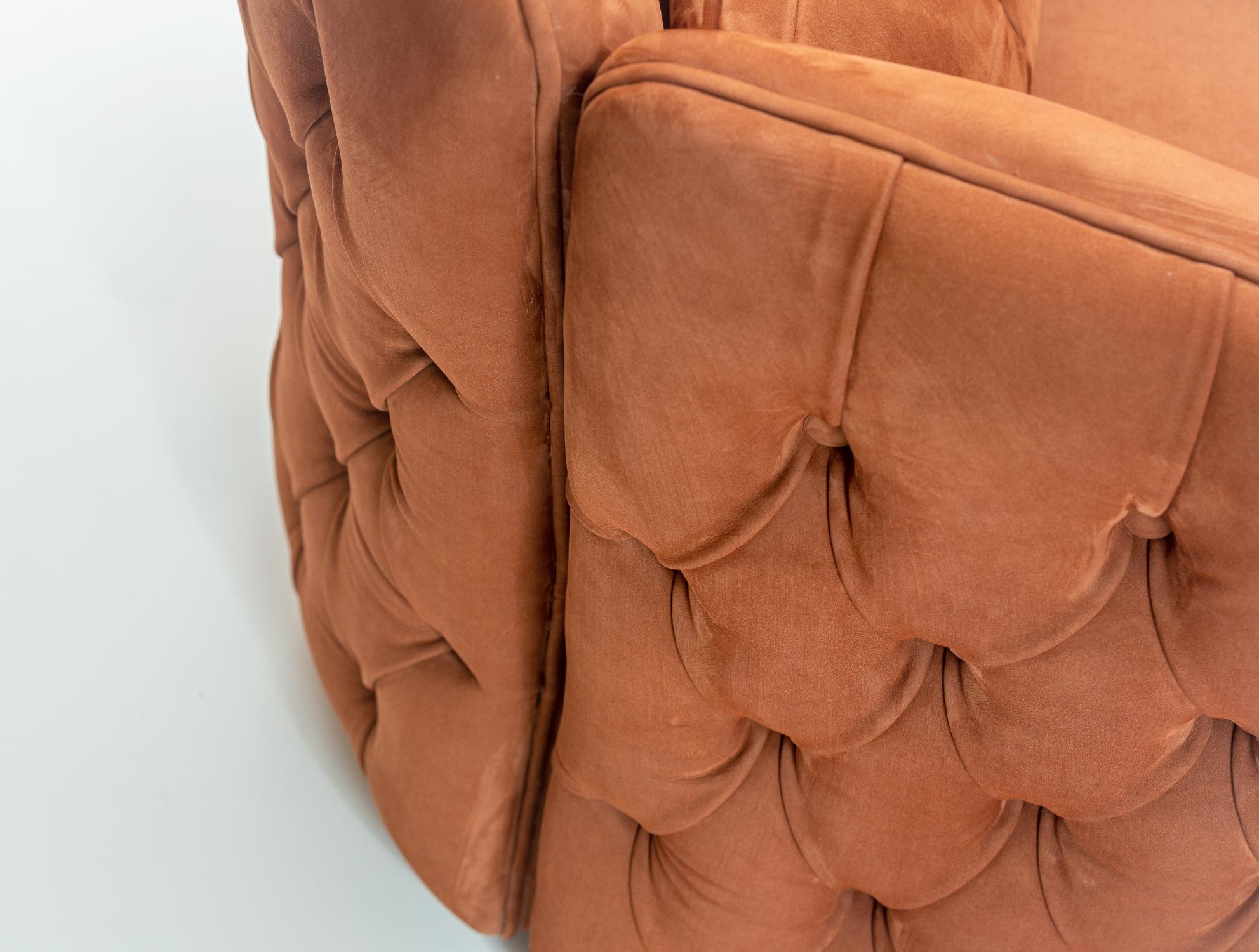 Fauteuil en velours rouille Ford