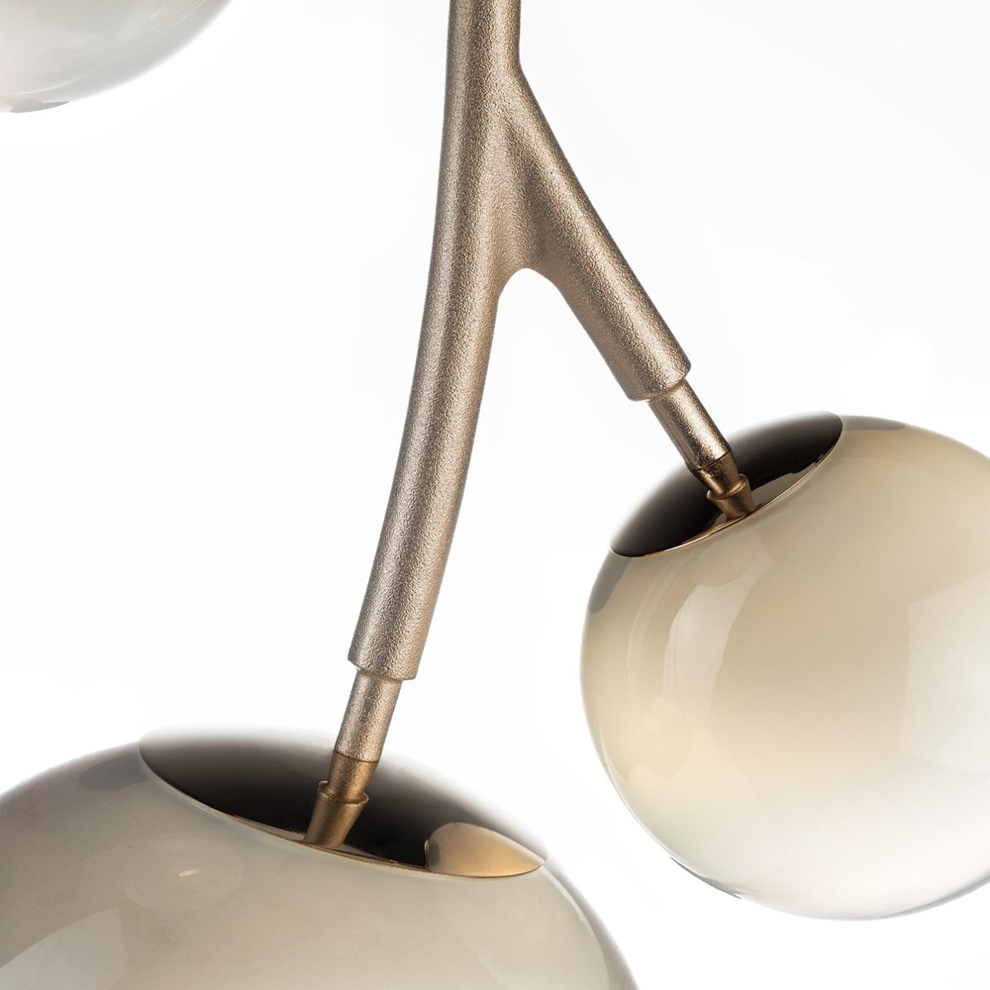 Lustre en Laiton avec Sphères en Verre Blanc