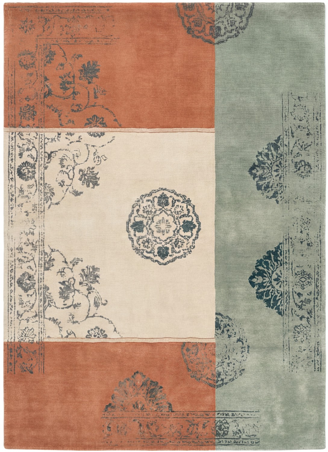 Tapis Antique Collage