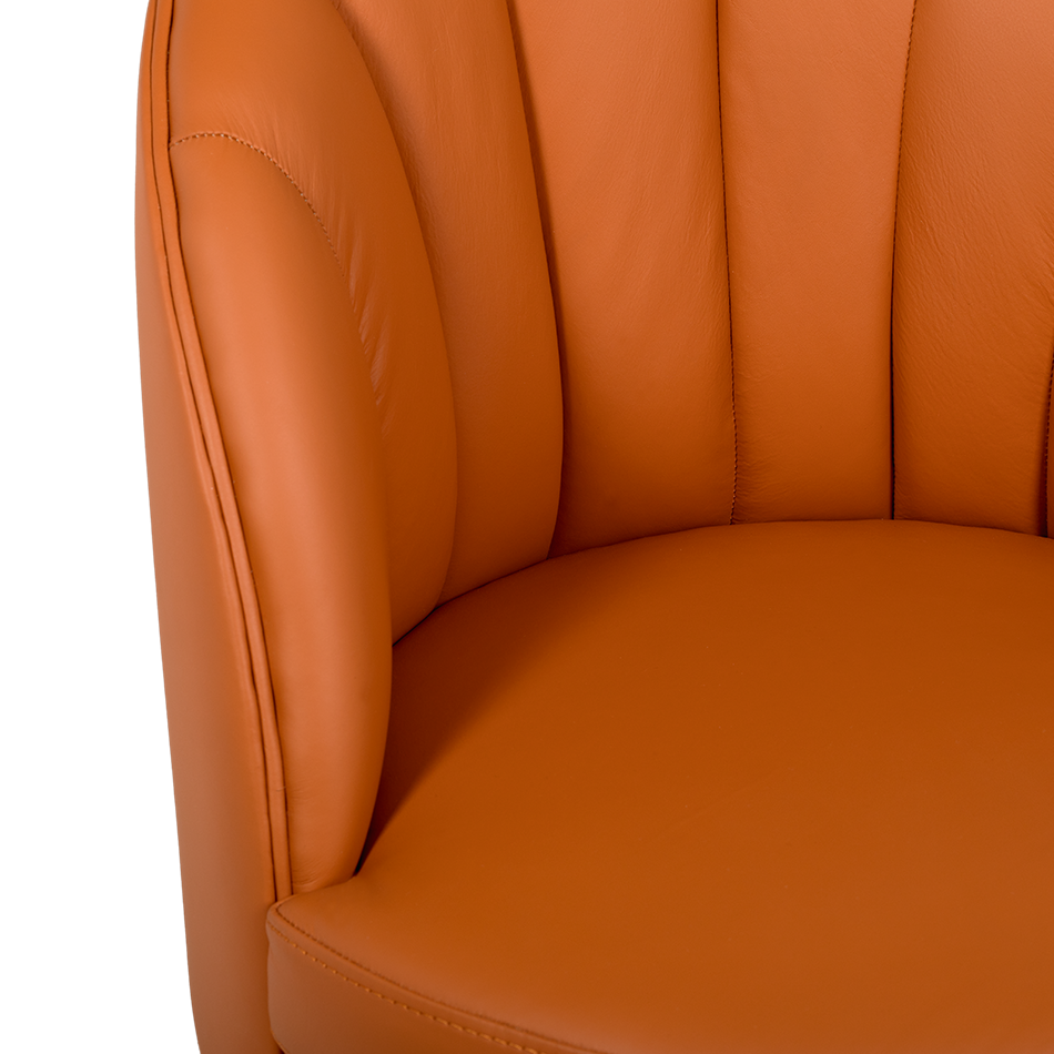 Chaise Gable