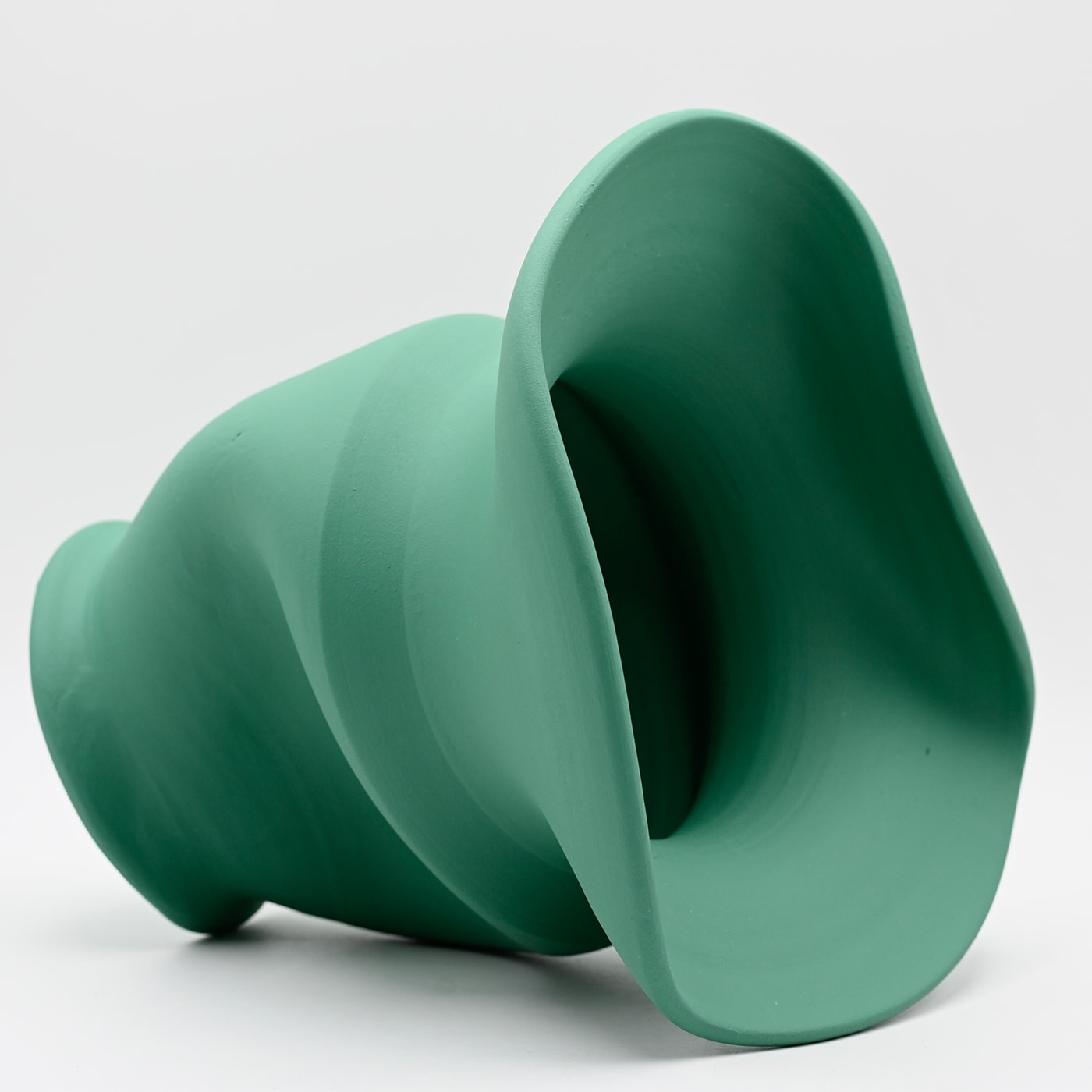 Vase Vert Sculpteur à la Main