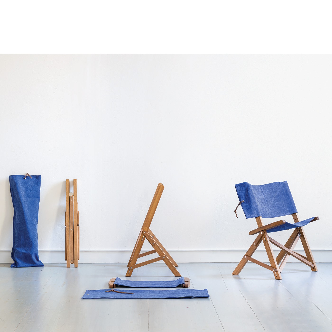 Chaise Pliante Dino | Piètement / Base: Solid Black Walnut