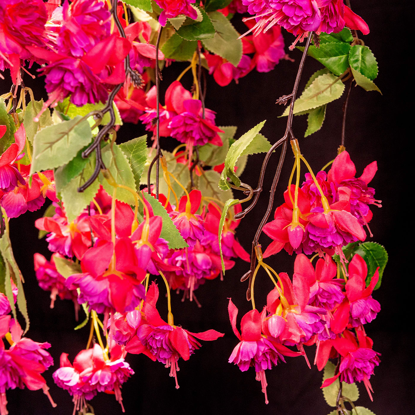 Grand lustre rose en cascade Pink Cascade