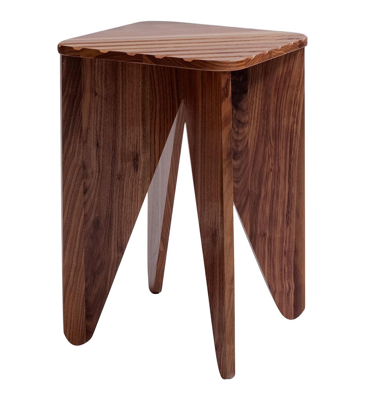 Petite Table Basse en Bois