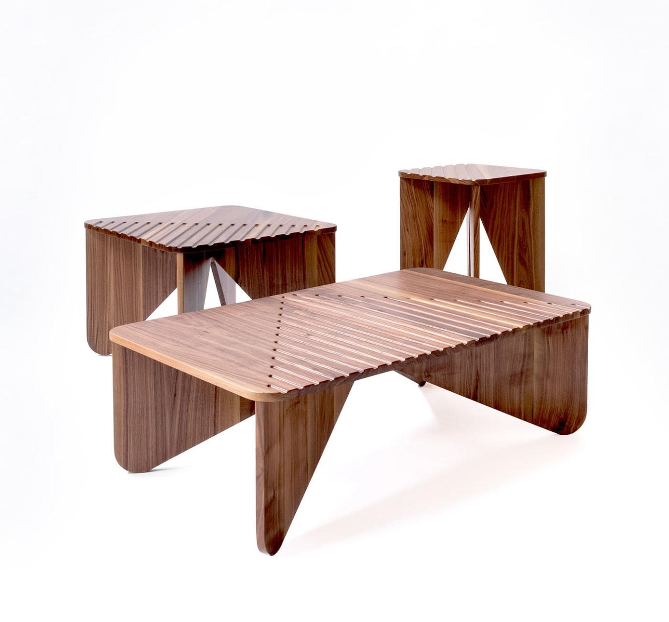 Petite Table Basse en Bois