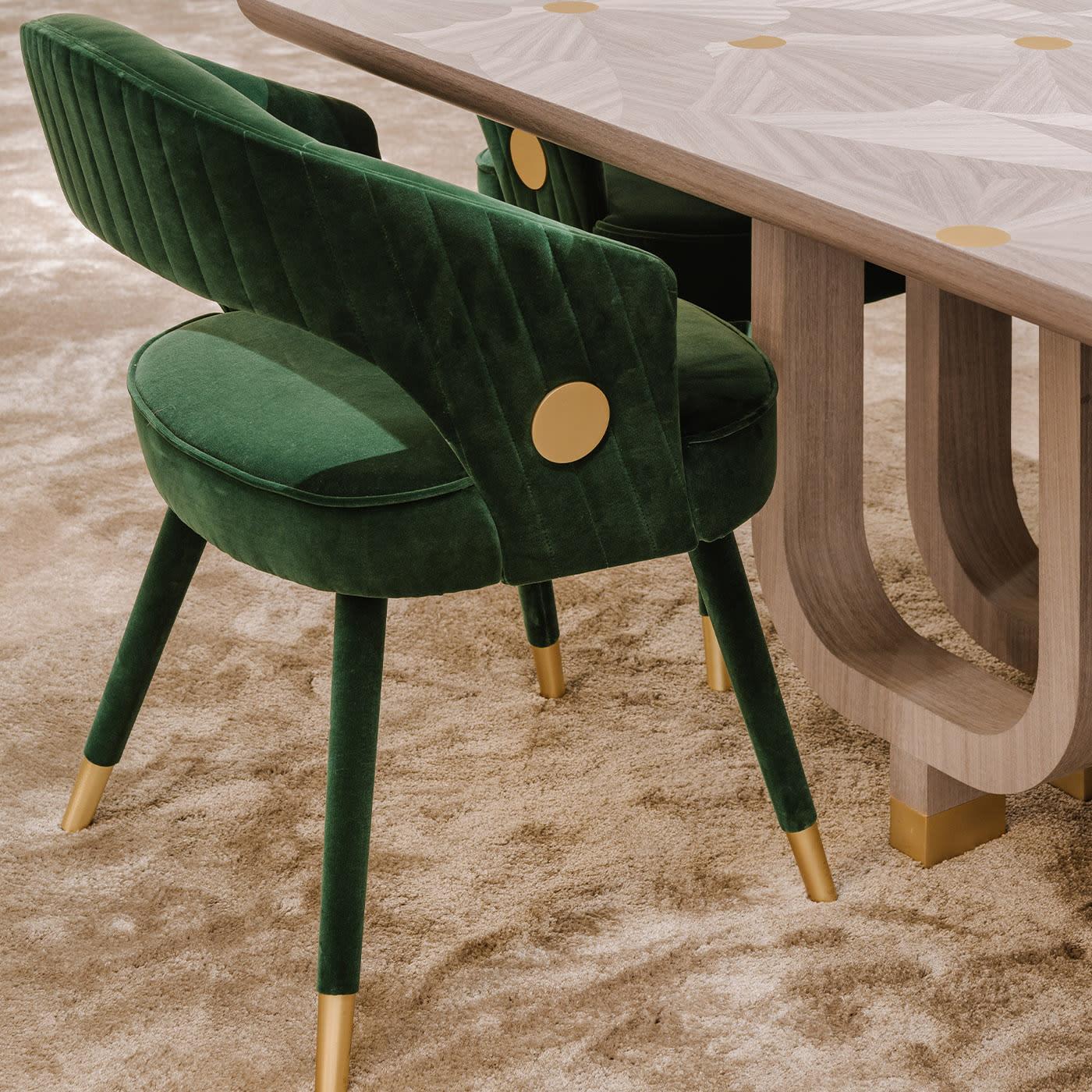 Chaise Shelter