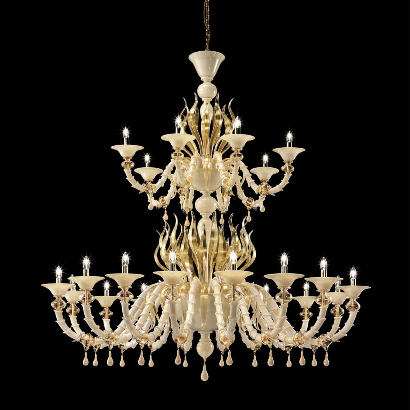 Lustre classique en verre de Murano soufflé doré