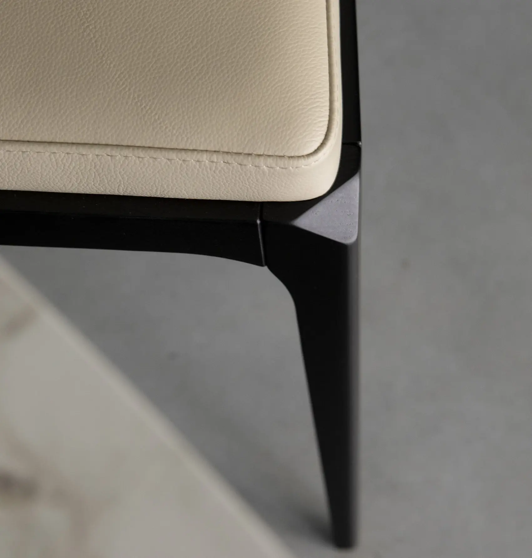 Chaise Mademoiselle