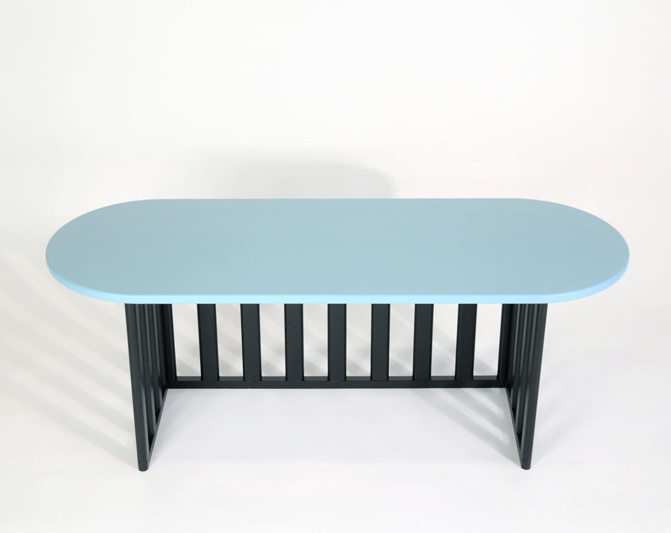 Table d'Appoint Ovale Bleu Clair en Bois
