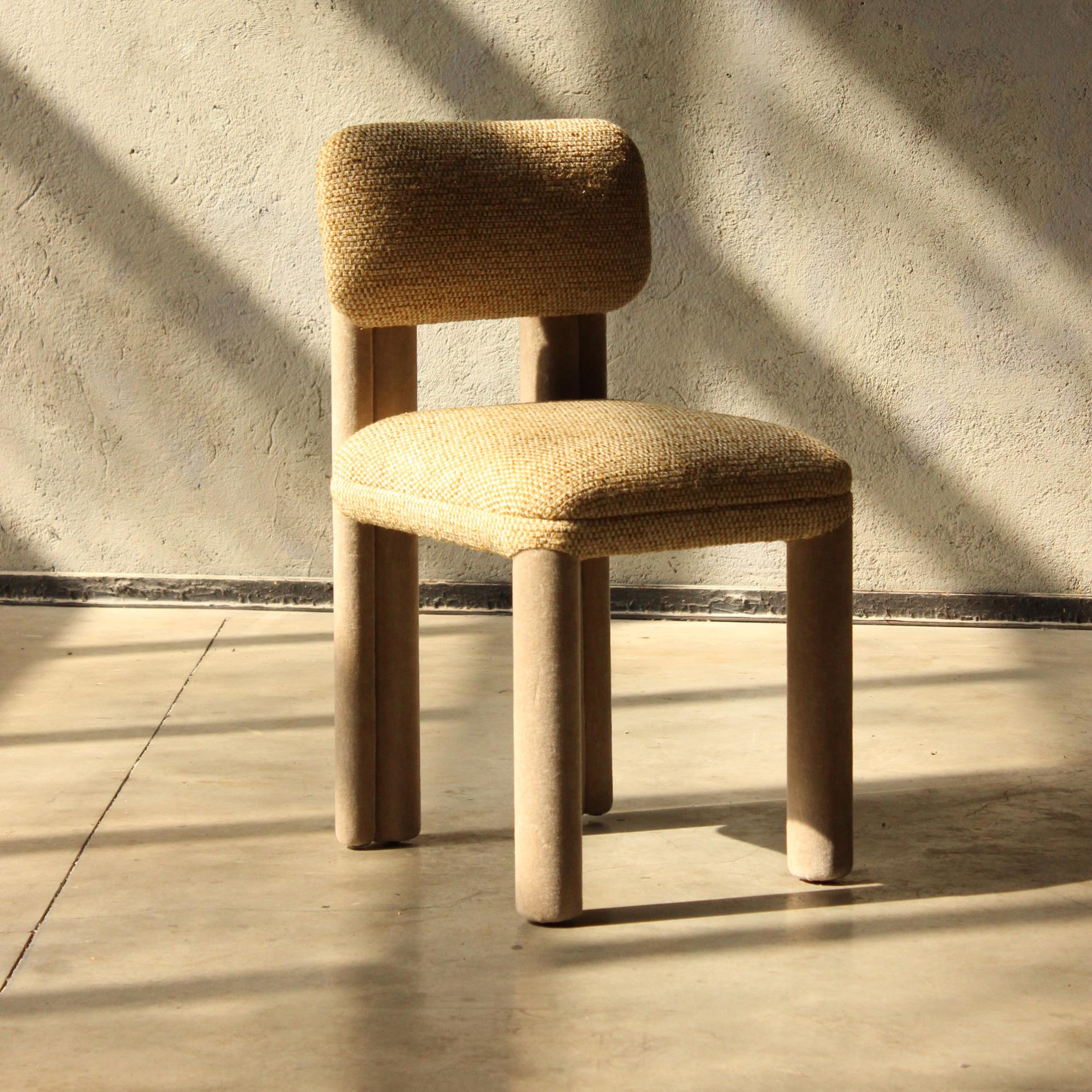 Chaise Camelia