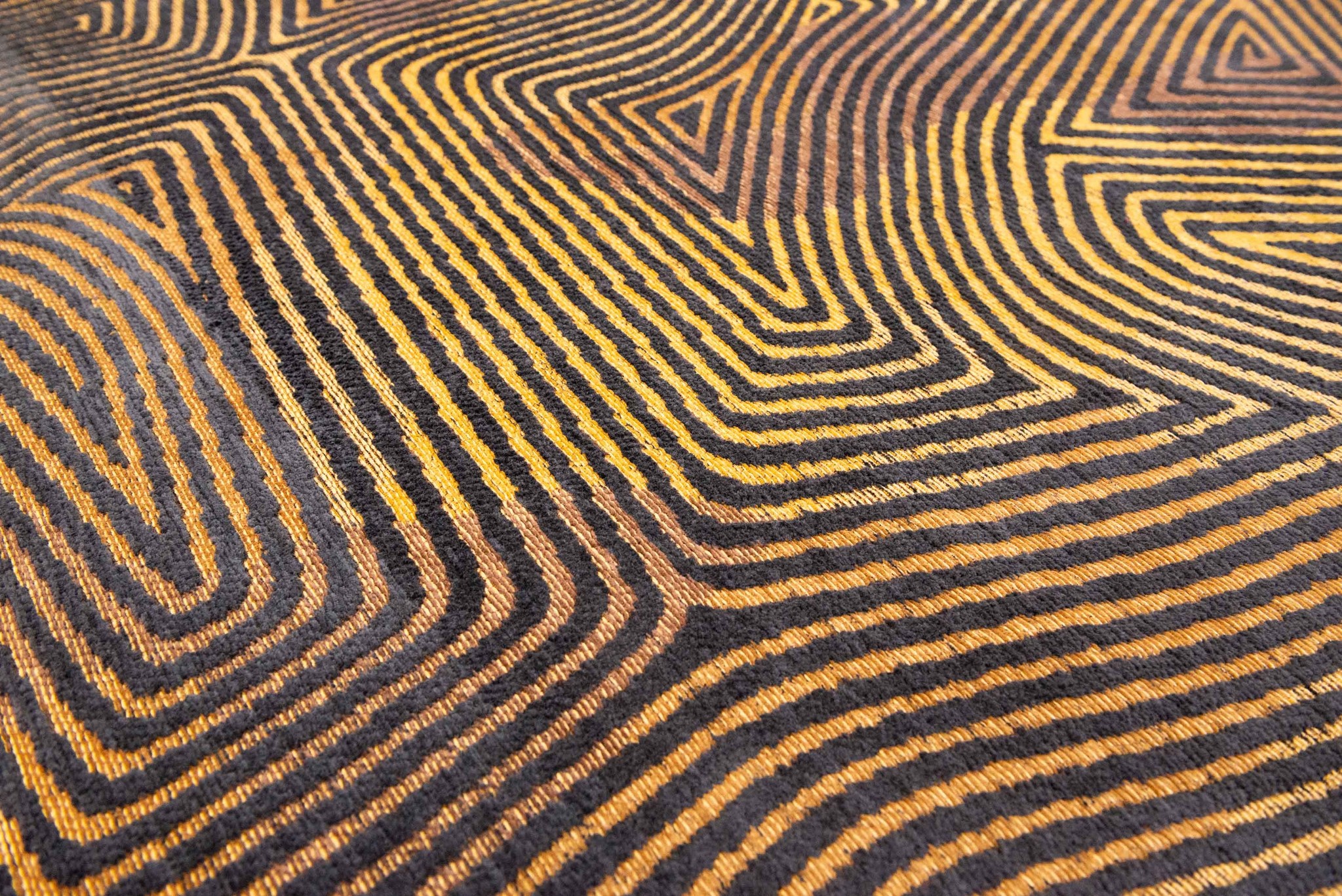 Tapis Black Gold 9227