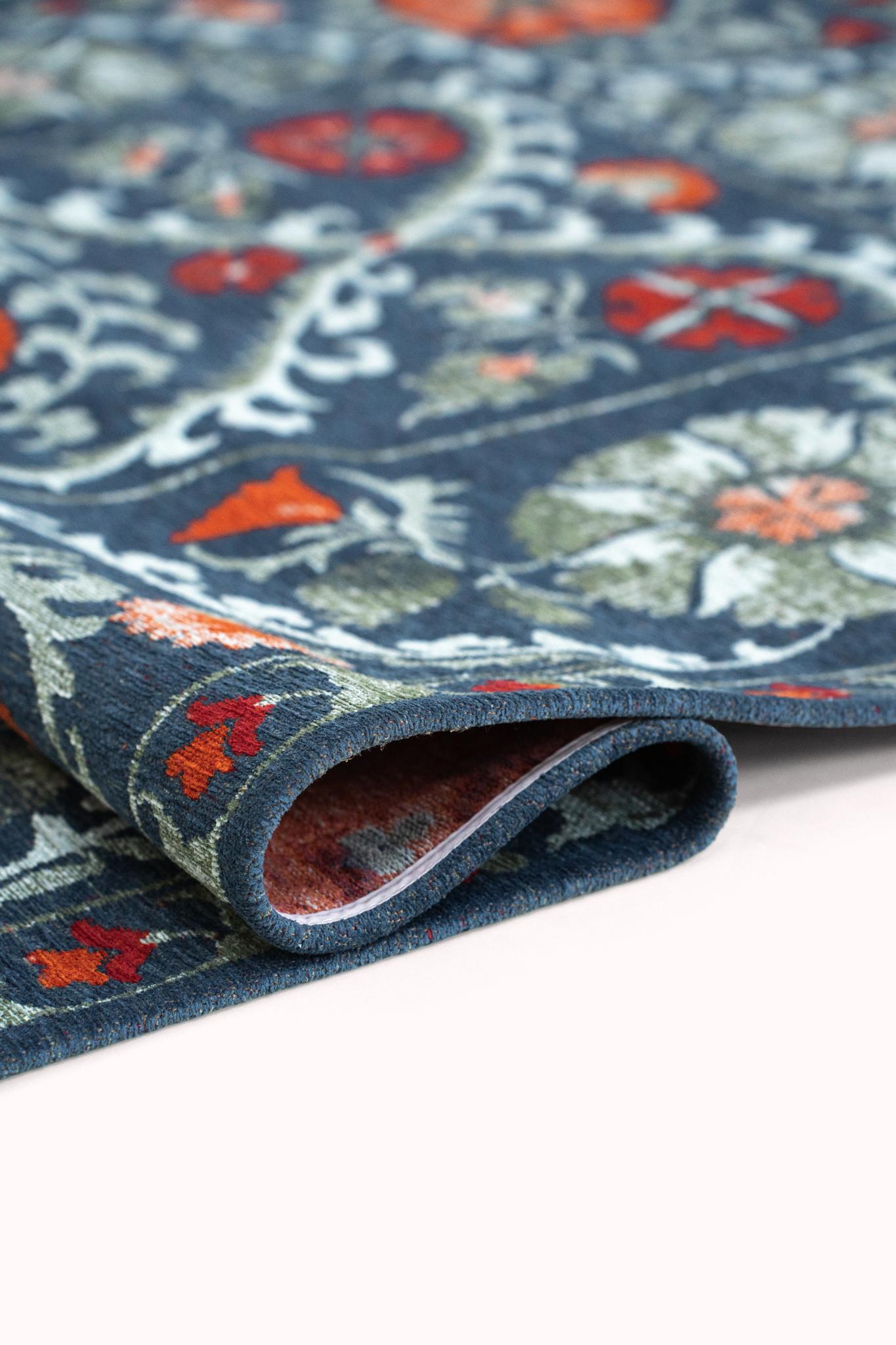 Tapis Suzani «Nordique» 9730
