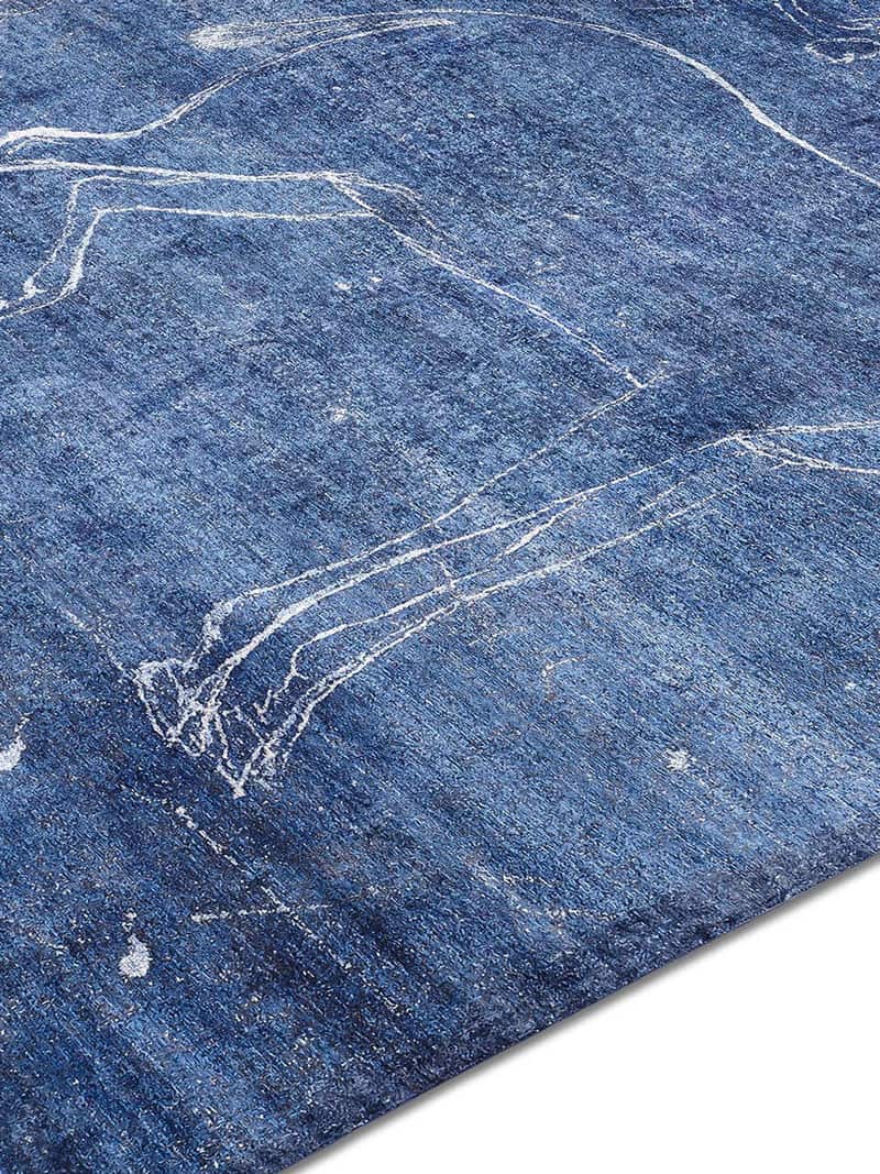 Tapis Antilope Blanc sur Bleu Nuit