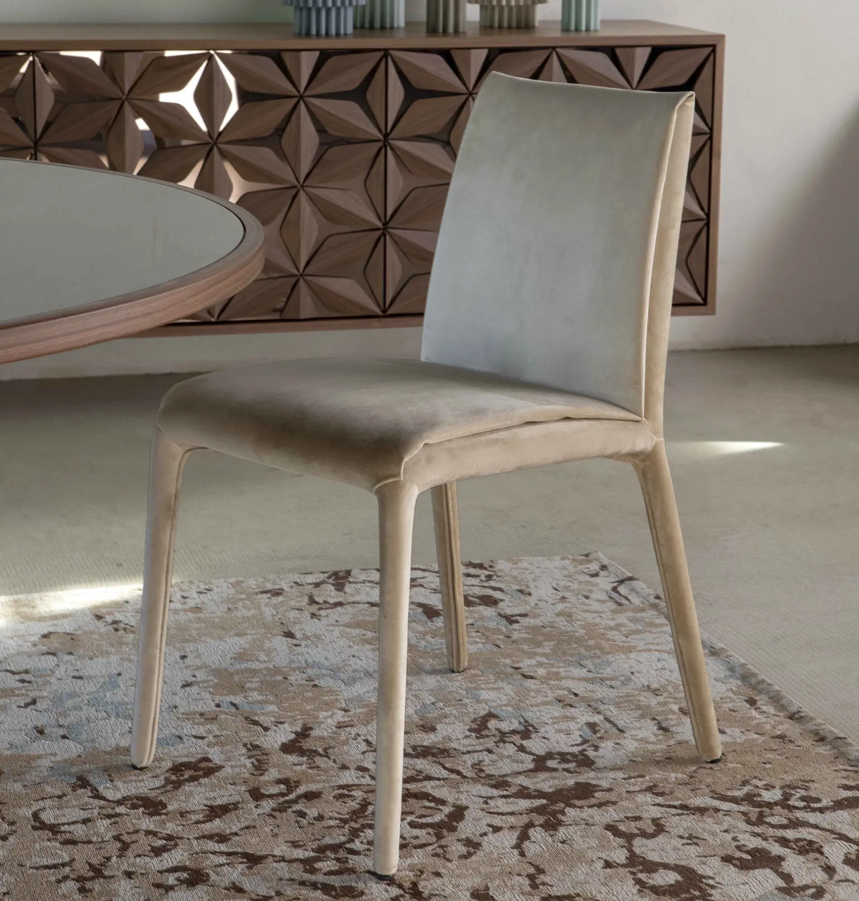 Chaise Lisa