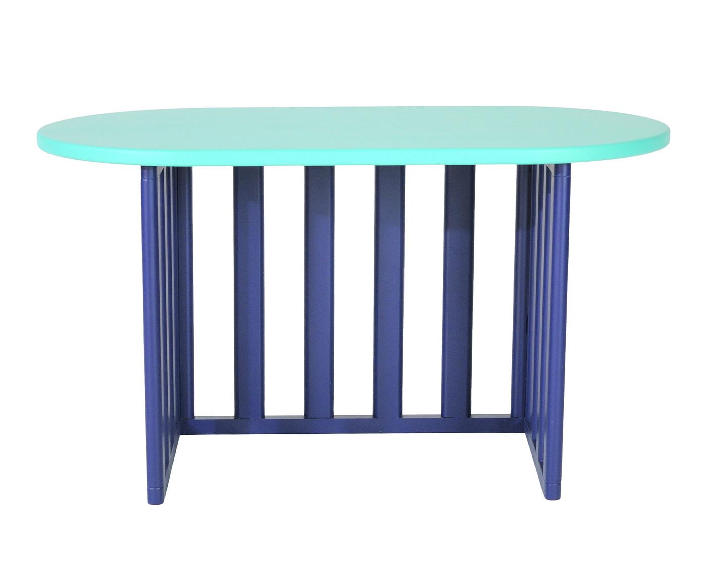 Table d'Appoint Ovale Bleue en Bois
