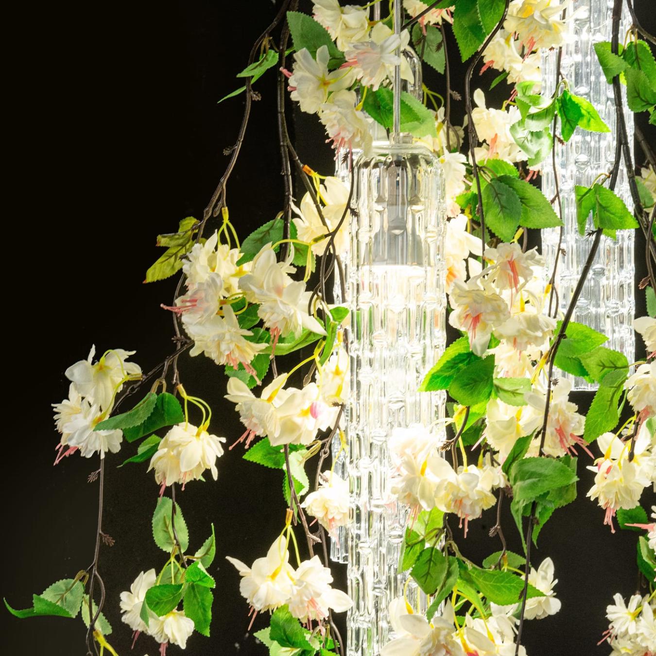 Petit lustre blanc en cascade White Cascade