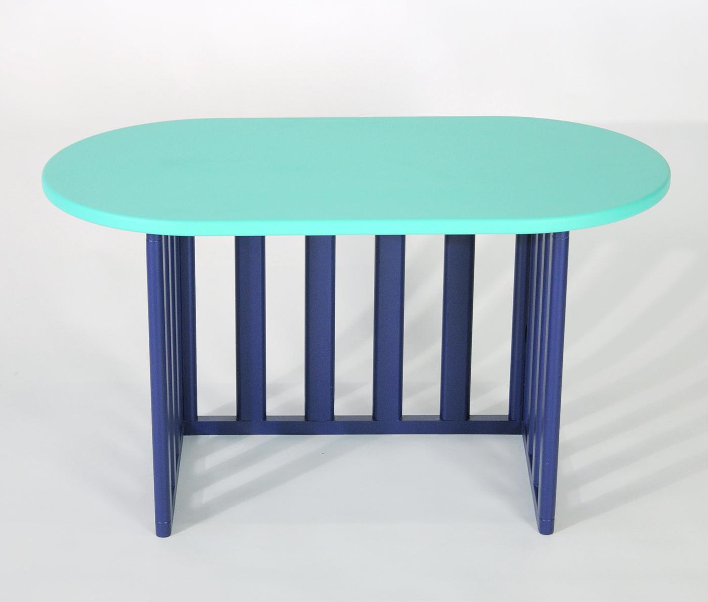 Table d'Appoint Ovale Bleue en Bois