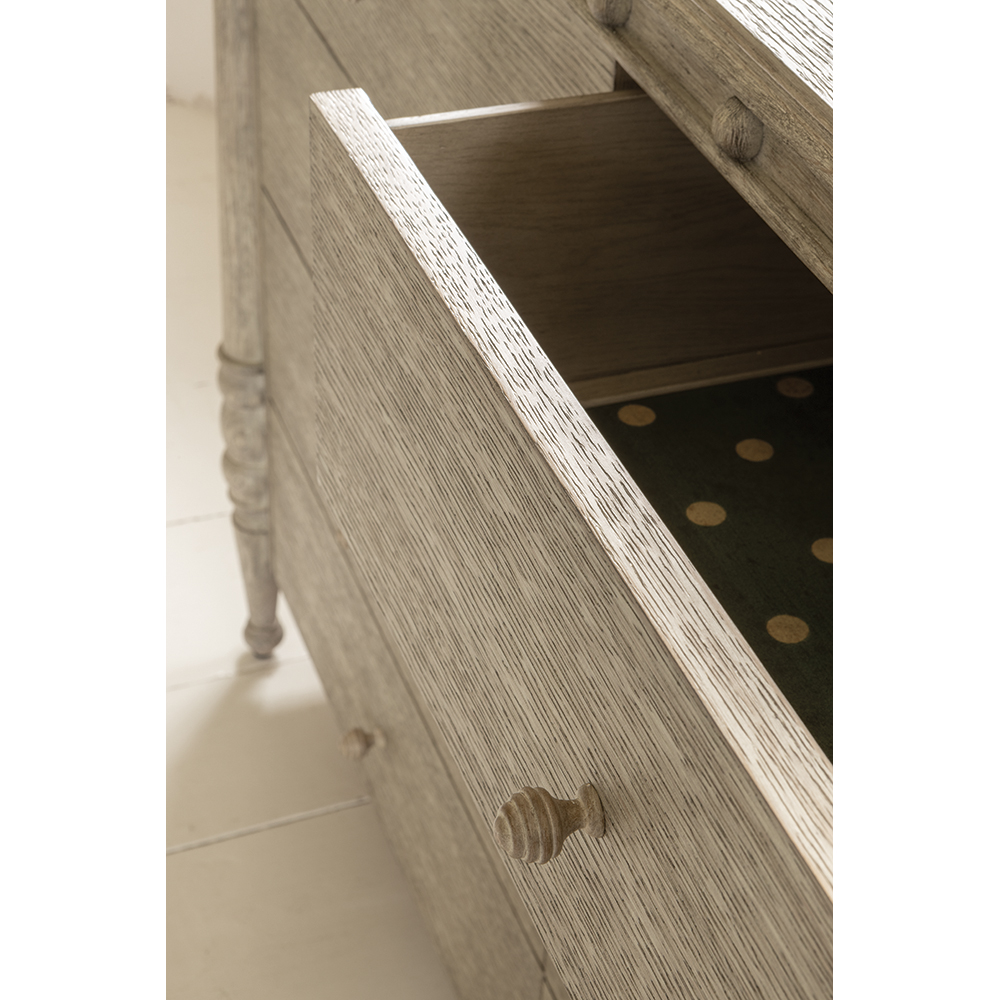 Morris Commode