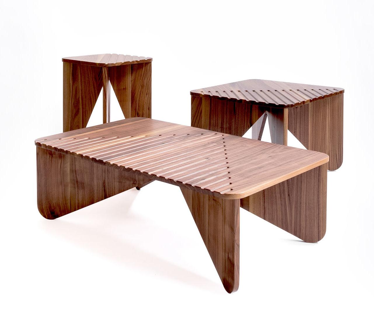 Grande Table Basse en Bois