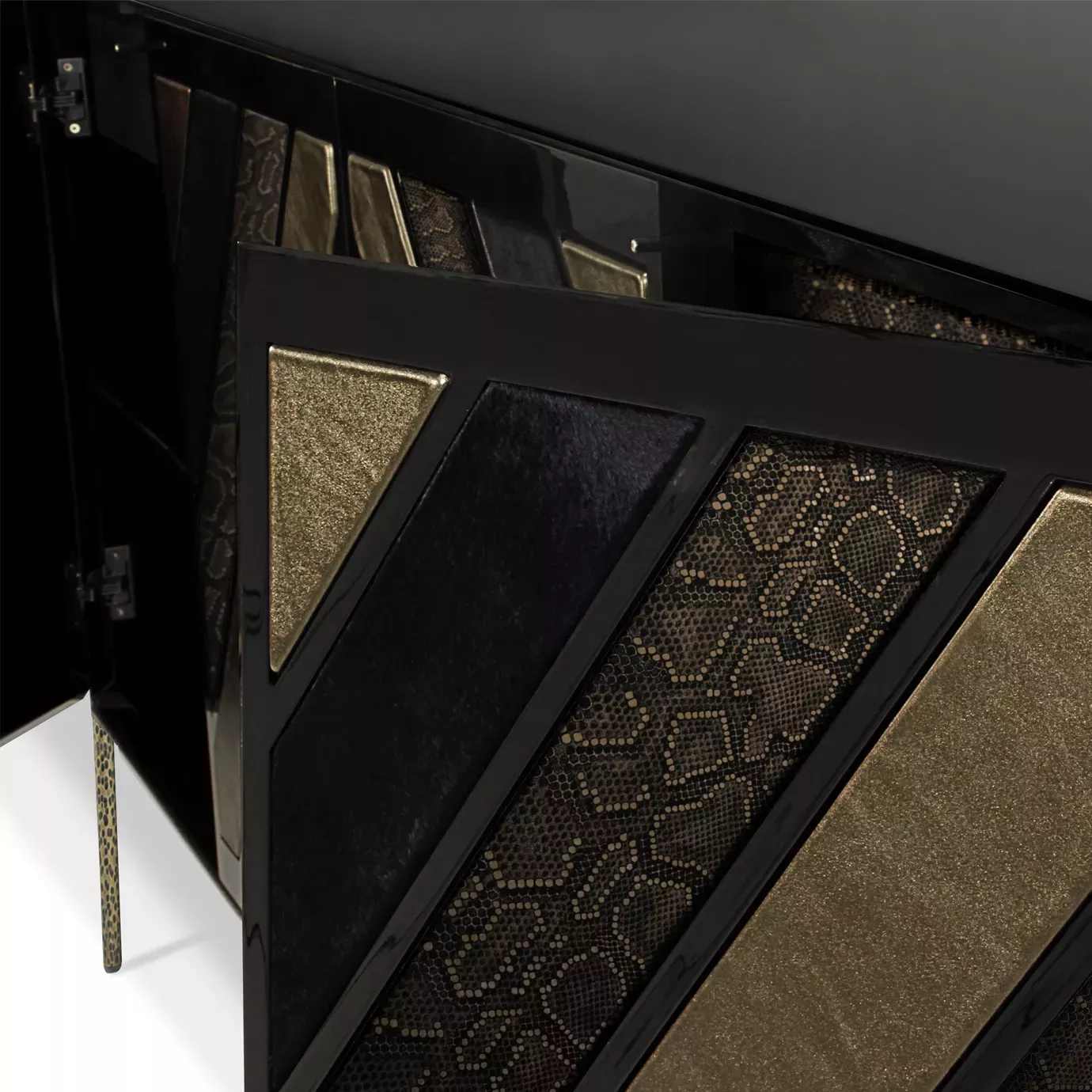 Cabinet Opium